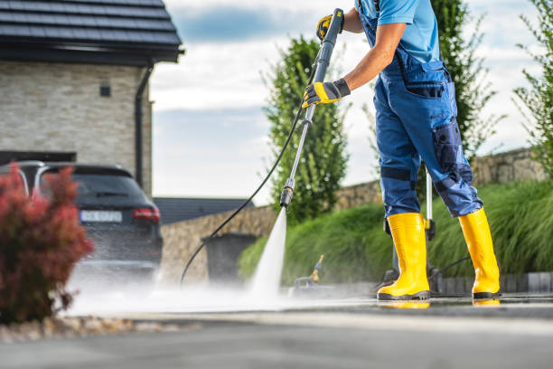 Best Deck Cleaning Services  in Urbana, MD